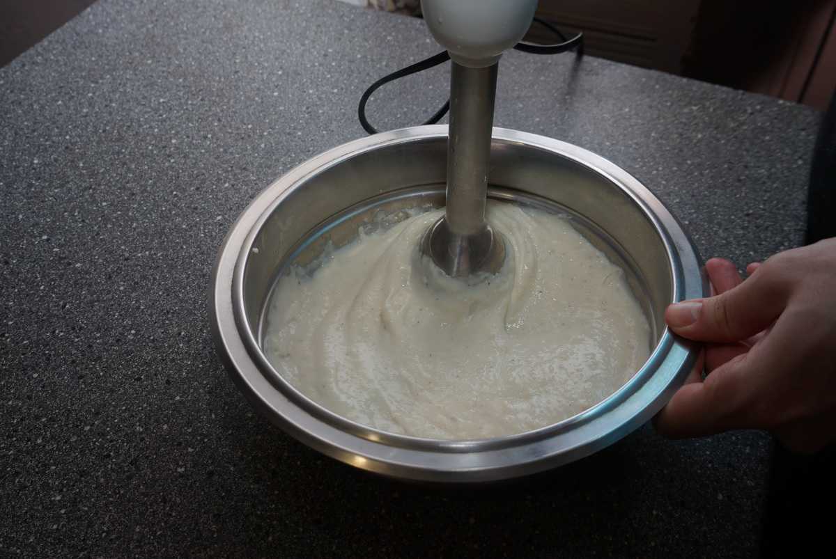 morskaya picca v domashnikh usloviyakh: recept v dukhovke s foto, kak prigotovit v sostave s nachinkojj iz morskogo grebeshka, krevetkami i pomidorami na tonkom drozhzhevom teste96 Морська піца в домашніх умовах: рецепт в духовці з фото, як приготувати в складі з начинкою з морського гребінця, креветками і помідорами на тонкому дріжджовому тесті