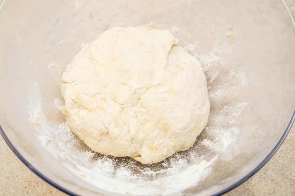 testo dlya piccy na skovorode za 10 minut   recept kak v piccerii na kefire ili na drozhzhakh dlya dukhovki, a glavnoe   bystro i vkusno 21 Тісто для піци на сковороді за 10 хвилин   рецепт як у піцерії на кефірі або на дріжджах для духовки, а головне   швидко і смачно!
